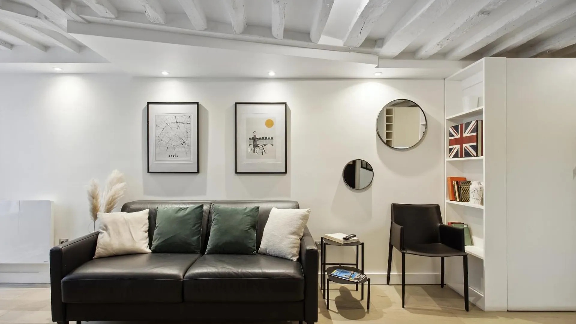 Apartamento Mandar París 0*,